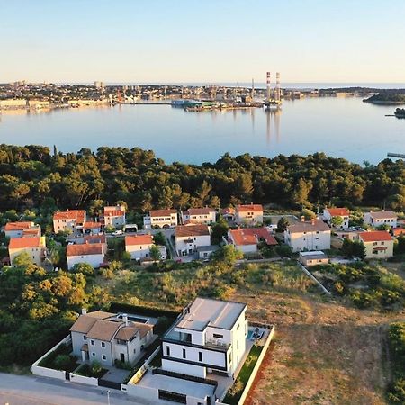 Villa Aquarius Pula Bagian luar foto